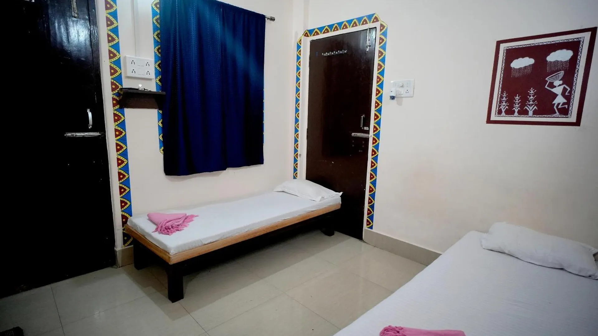 Hostel Banaras Gully House 500 Ft From The Ghats Varanasi
