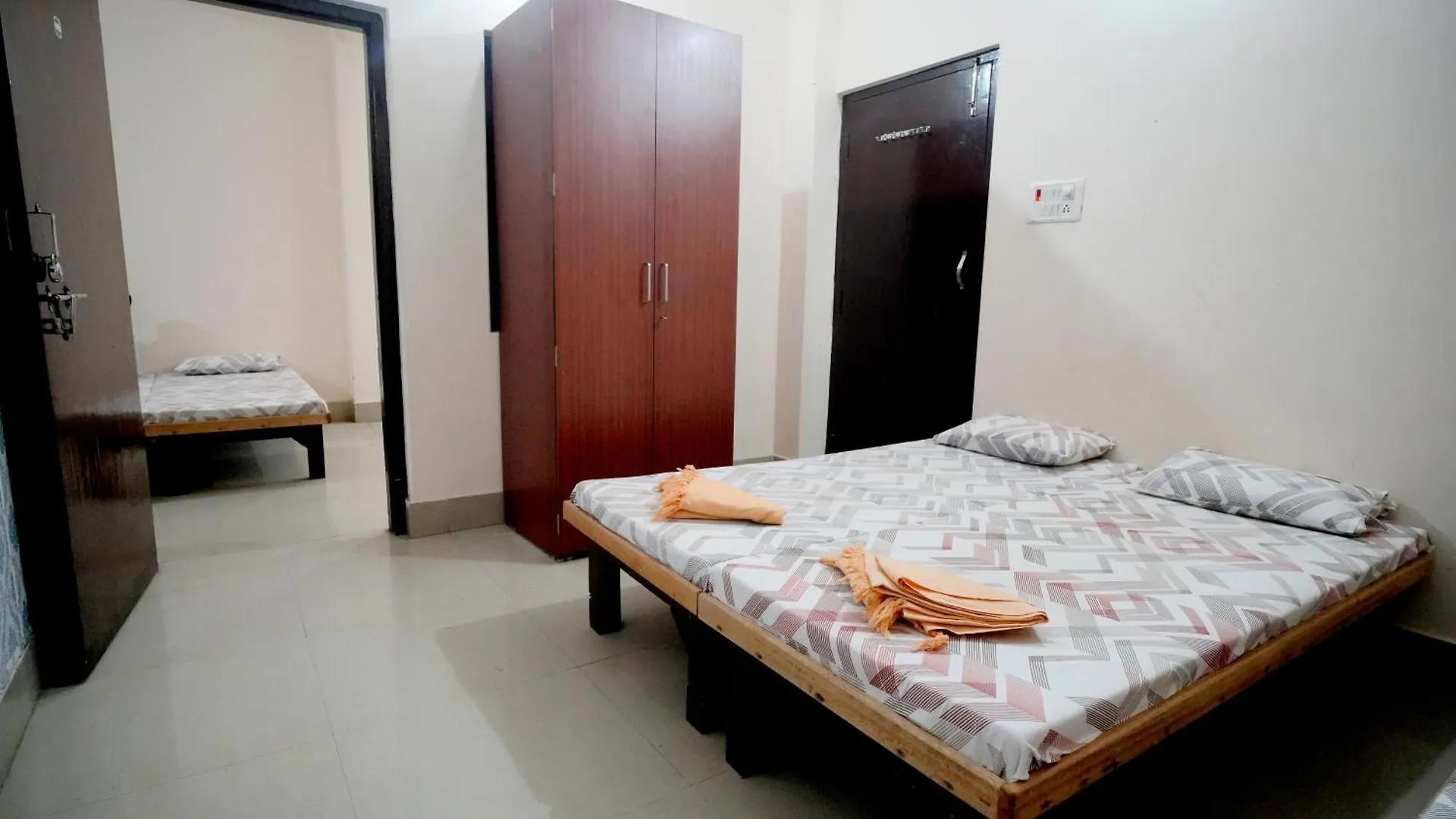 Banaras Gully House 500 Ft From The Ghats Varanasi