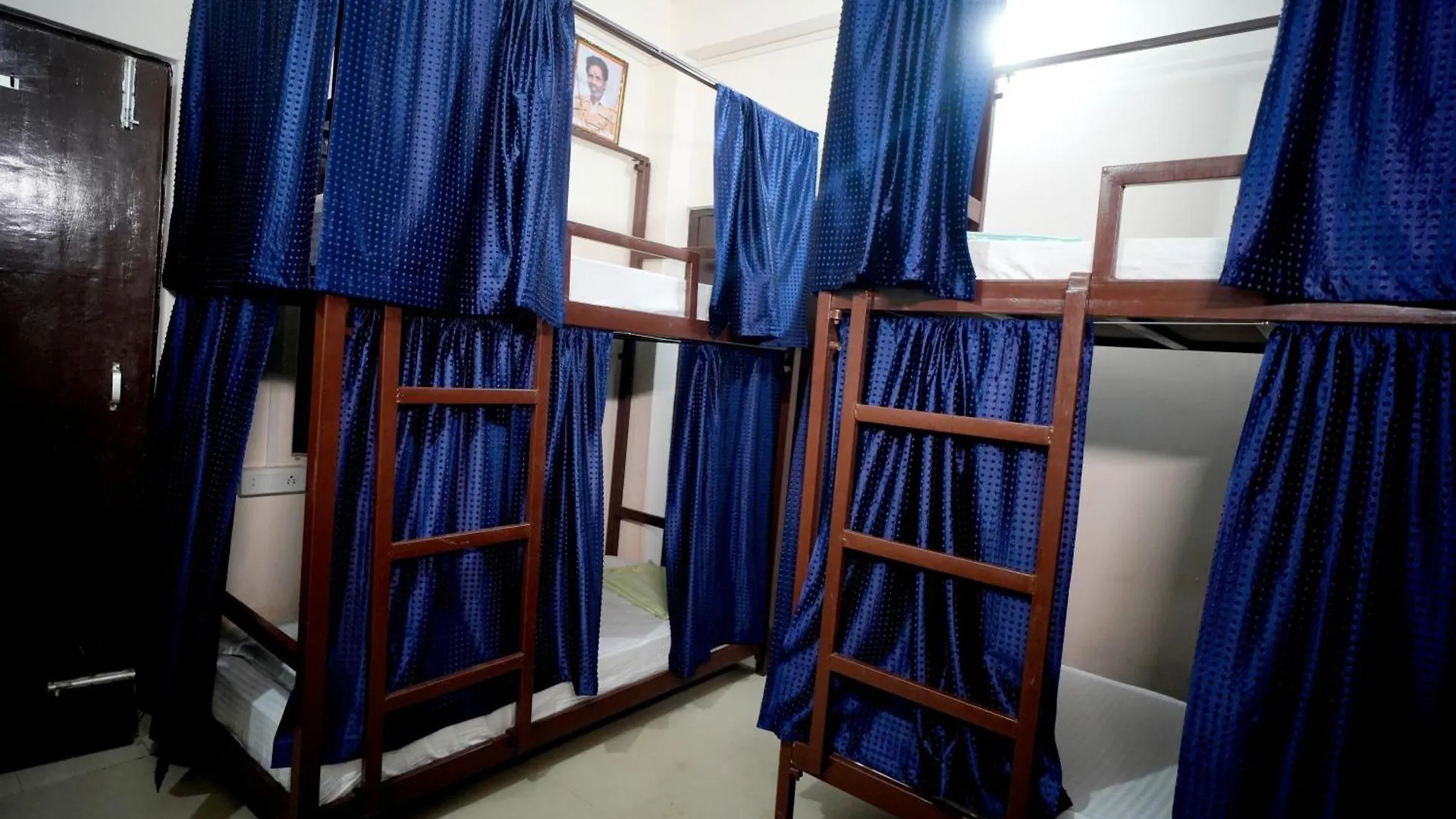 Hostel Banaras Gully House 500 Ft From The Ghats Varanasi