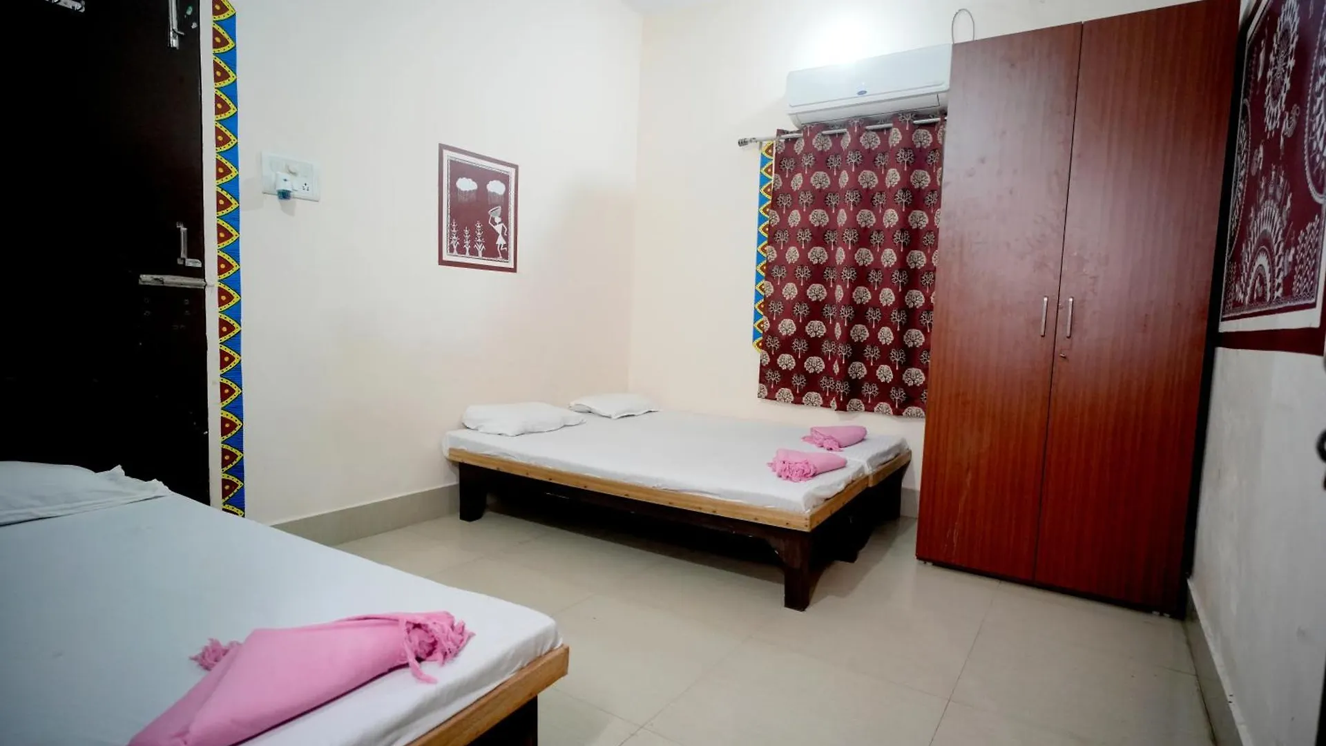 Hostel Banaras Gully House 500 Ft From The Ghats Varanasi