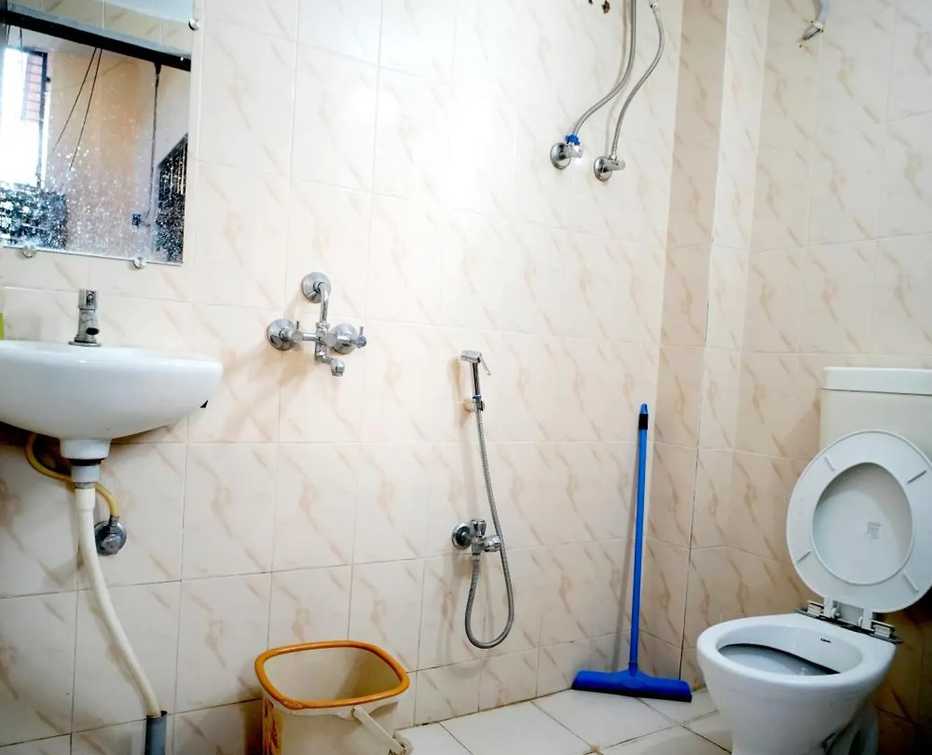 Banaras Gully House 500 Ft From The Ghats Varanasi Hostel