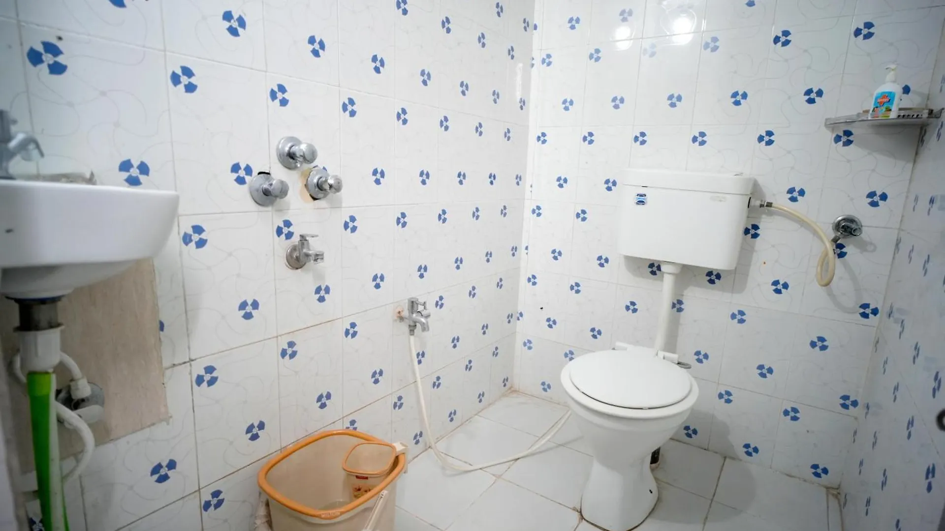 Hostel Banaras Gully House 500 Ft From The Ghats Varanasi India
